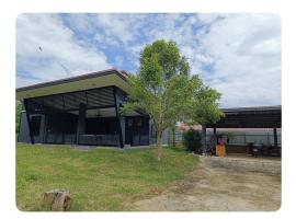 NiTi house, ξενοδοχείο σε Amphoe Phon Thong