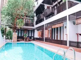 Baan Huenphen Boutique Hotel