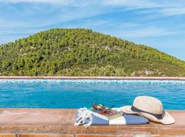 Sirens Villas - Sea View Private Pool Villas, hotel a Skopelos Town