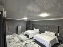 Harry's Luxury Guest House