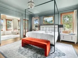 Lakeside Manor Sleeps 10