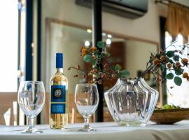 Spacious House in a Quiet Neighbourhood, hotel a Ierápetra