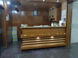 Shrinivas Lodge, hotel v destinaci Dharwad
