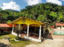 Hotel Las Marias de Semuc Champey, place to stay in Chipoc
