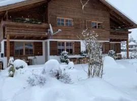 Chalet Tirolia