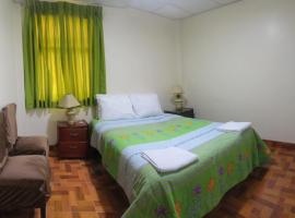 La casita de Asuncion, villa i Huaraz