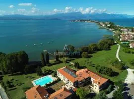 Little Venezia Apt - Relax in Piscina Fronte Lago