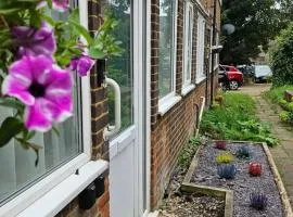 3 Bed House Central Luton London Luton Airport