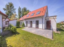 Ferienhaus mit grosser Terrasse, hotel in Rechlin