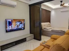 beHidden Luxury Duplex The Cove Karaoke 8pax