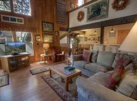 Bear Lake Hideaway condo