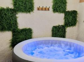 HotTub,Sauna,Massage,Firepit,Games,Beach, hôtel à Sunderland