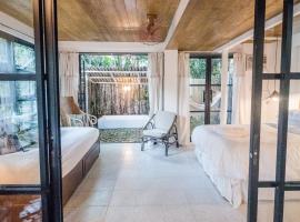UMI Nest Apartment in Subic Bay with Self-Serve Breakfast - WiFi, Bathtub, Barbecue!, hotel v destinaci Santa Rita
