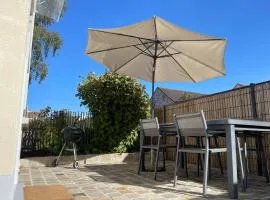 Maison plein pied proche de Paris, 1 chambre capacité 4 personnes, Parking privé, Terrasse privée, Climatisation