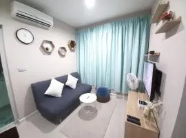Suvarnabhumi Airport , Bangkok , Sukumvit ,Bts Ekamai-Bangna