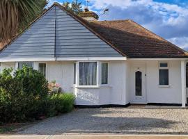 Seaside town bungalow Herne Bay Kent, bungalow em Kent