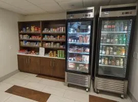 Holiday Inn Express Hotel & Suites Savannah Midtown by IHG