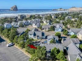 King Tide Pacific City - Meredith Lodging