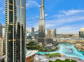 Luxury 3BR with Burj Khalifa Views, Pool, Gym, and Free Parking