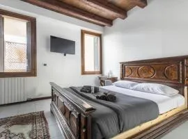 i-HOMES JuniorSuite Centro Padova