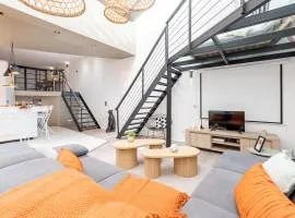 Le Ciné Loft Prestige - Suite parentale baignoire - Vidéoprojecteur - Tram Metro - 10min Gare PartDieu - Idéal Famille & Amis
