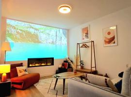 Le Patio - Cinélodge avec jardin, Hotel in Poitiers