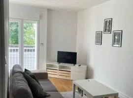 T2 - Quartier Mézières - 1 chambre -1 terrasse