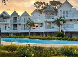 Pereybere 3 Bedroom Beach Apartment