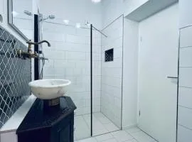 Große 80qm Wohnung mit mehreren Zimmern