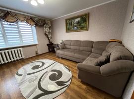 Апартаменти біля Софіївки, place to stay in Umanʼ