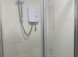 Lodge 3, The Grange, cabin in Wick