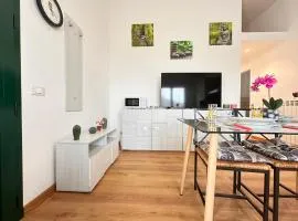 SANREMO Mare e Relax - Affittasi Luna Home, con parcheggio riservato e aria condizionata a poca distanza dal mare