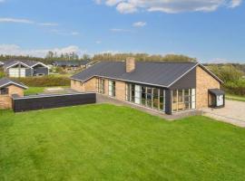 Luxury Retreat by Fjord - By Traum Ferienwohnungen, hotel v mestu Tarm