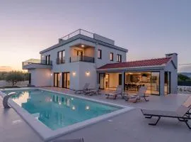 Villa Skyora