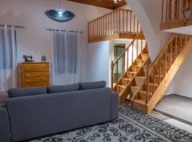 Diolanth traditional house