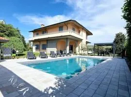 Villa 1