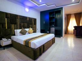 Deluxe Luxurious Room - Pool - Spa - Gym - Parking, hotel di Lagos