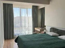 2-Bedroom Apartment Modern, Near City Center