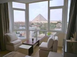 Pyramids Wonders Hotel