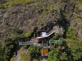 LA CASA EN EL AIRE - Abejorral