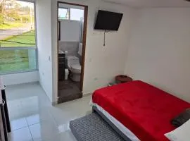 Acogedor Apartamento de 3 dormitorios con baños privados - Guatapé Antioquia