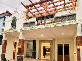 Balmoral House Ambarukmo