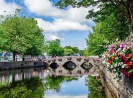The Greenmount, guest house in Westport