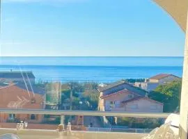 La Sirène - Loft moderne et lumineux avec vue panoramique sur Mer Méditerranée et port de plaisance