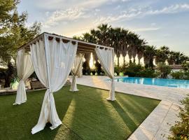 WHITE POOL 4P Matino - Gallipoli, hotel a Matino