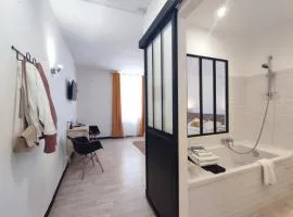 La Chambre Jaune - Chambre avec salle de bain