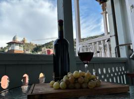 Mirzahouse, hotel en Tiflis