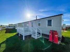 3 Bed, 8 Berth Caravan For Hire At St Osyth Park Near Clacton-On-Sea Ref 28039Cw