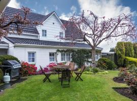 Phoenix Thermal Resort - Taupo, căn hộ dịch vụ ở Taupo