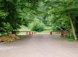 Pine Creek Cabins & Camping Resort